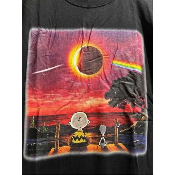 Charlie Brown Eclipse T-shirt size Medium - Picture 2 of 2